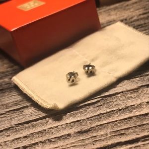 LIKE NEW JAMES AVERY SILVER “S” INITIAL EARRINGS!